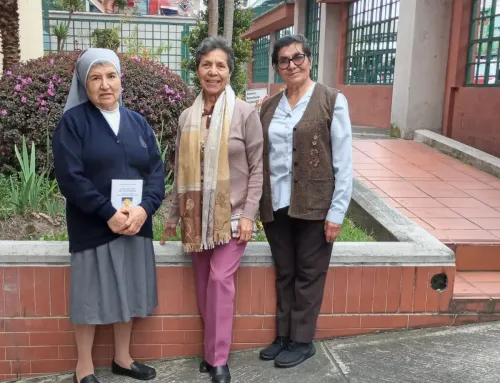 Nuevo Equipo Comunidad de Religiosas Adoratrices Quito- Ecuador