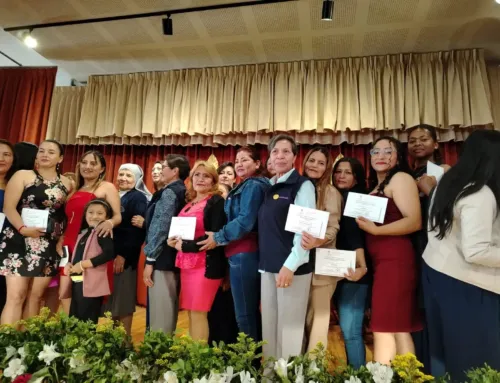 Entrega certificados en Academia Sopeña